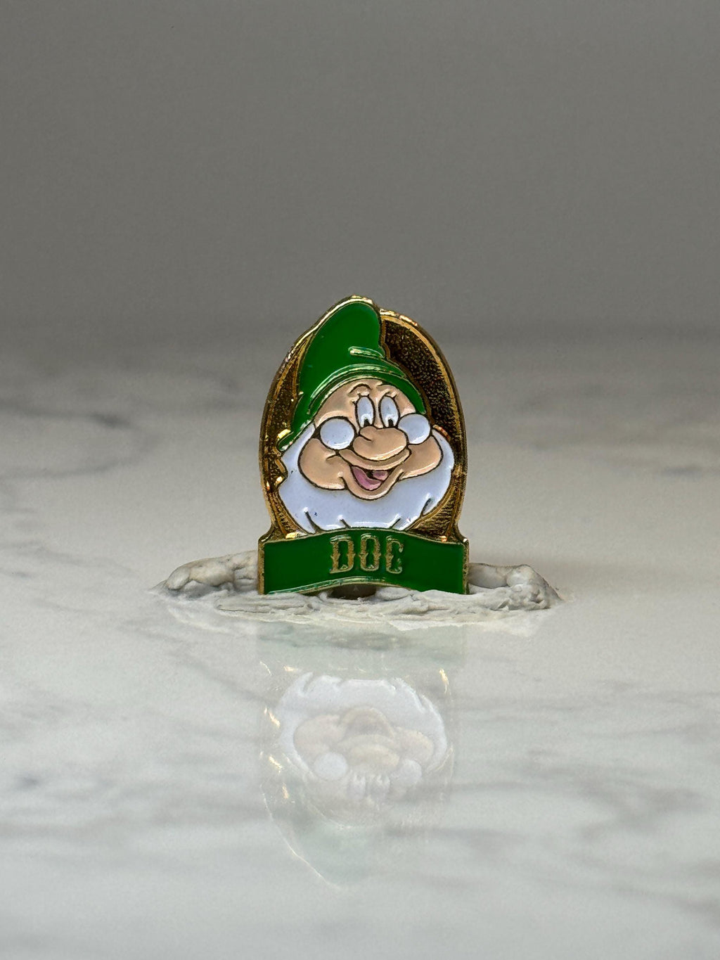 Vintage Disney Snow White Doc Enamel Pin: Green Gold - 1990s Accessory