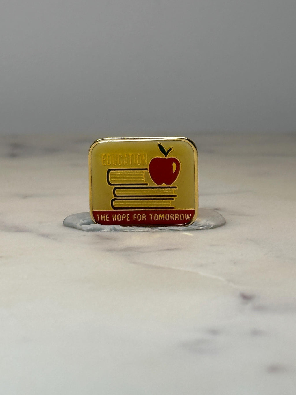 Education Enamel Pin: Gold Tone Apple & Books - School Theme Accessory