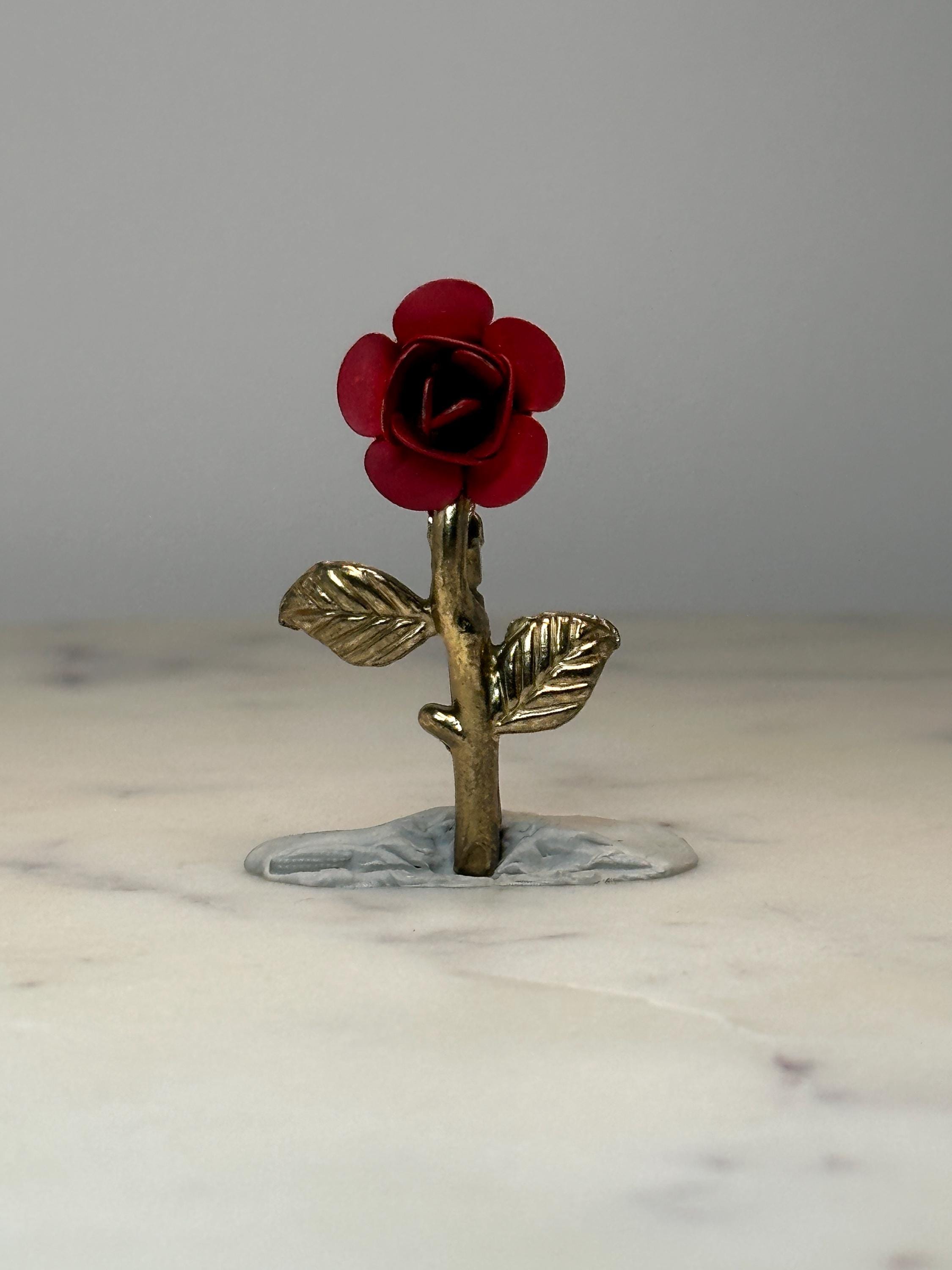 Red Rose Flower Lapel Pin: Gold Tone Metal - Romantic Floral Accessory