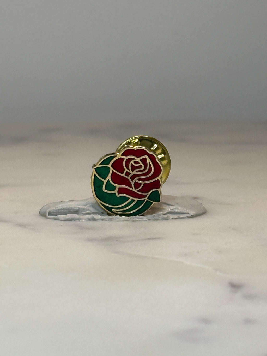 Red Rose Floral Enamel Pin: Gold Tone Cloisonne - Vintage Style Accessory