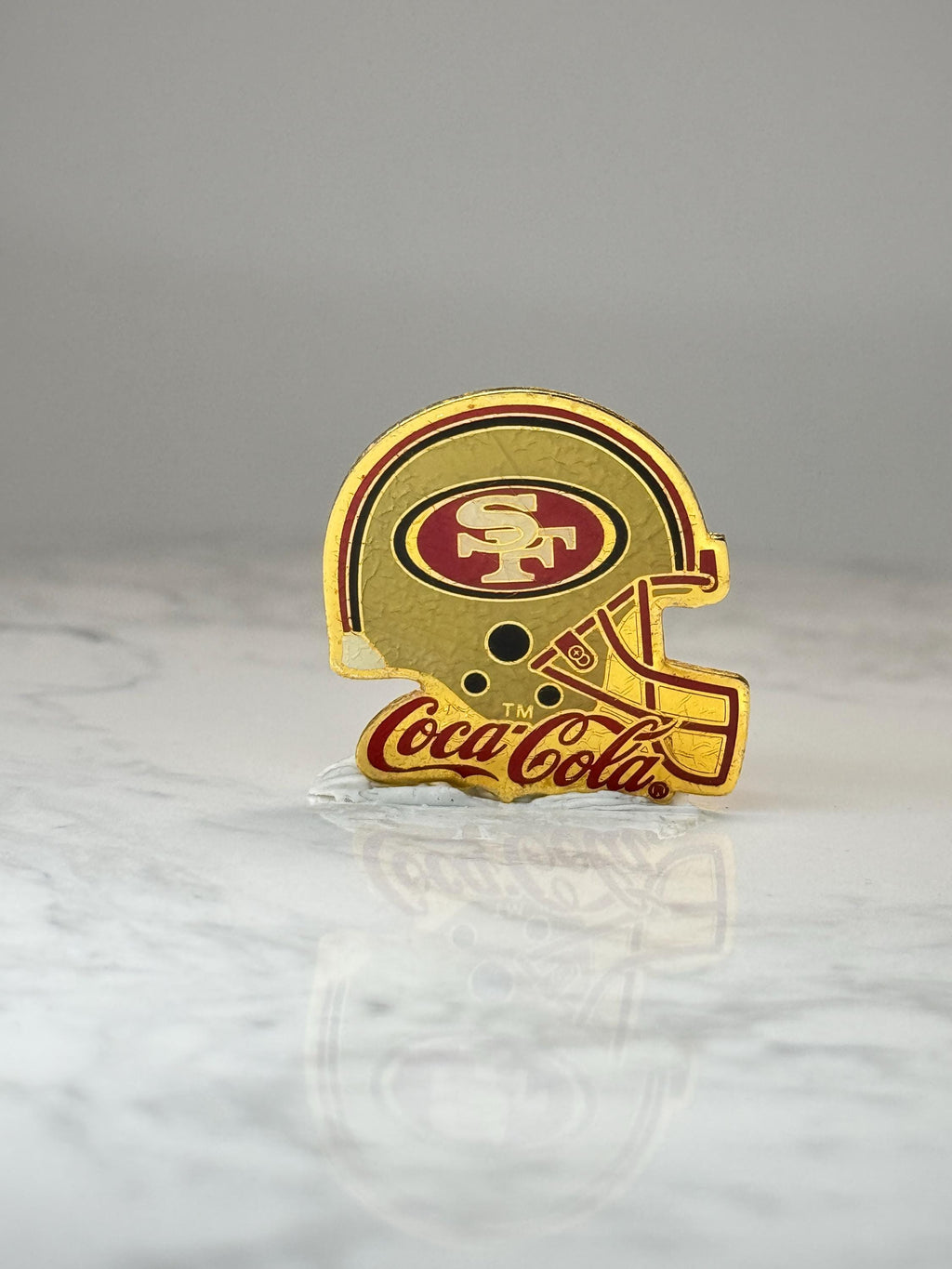 San Francisco 49ers Helmet Pin: Gold Enamel - NFL Coca Cola