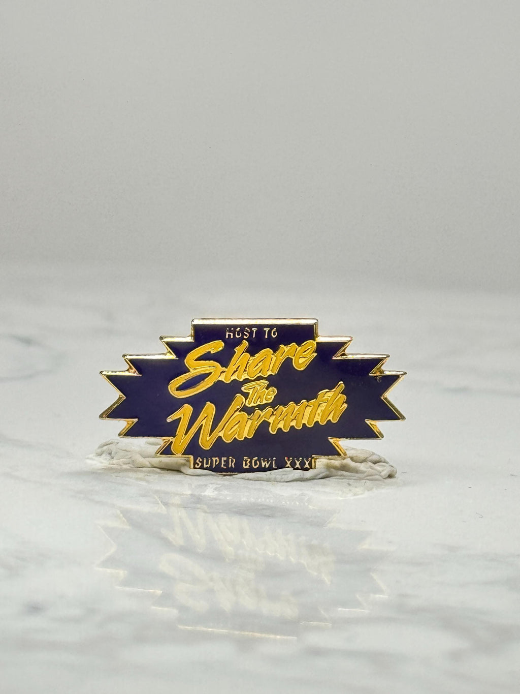 Super Bowl XXXI Lapel Pin: Gold Tone Enamel - 1997 NFL Accessory