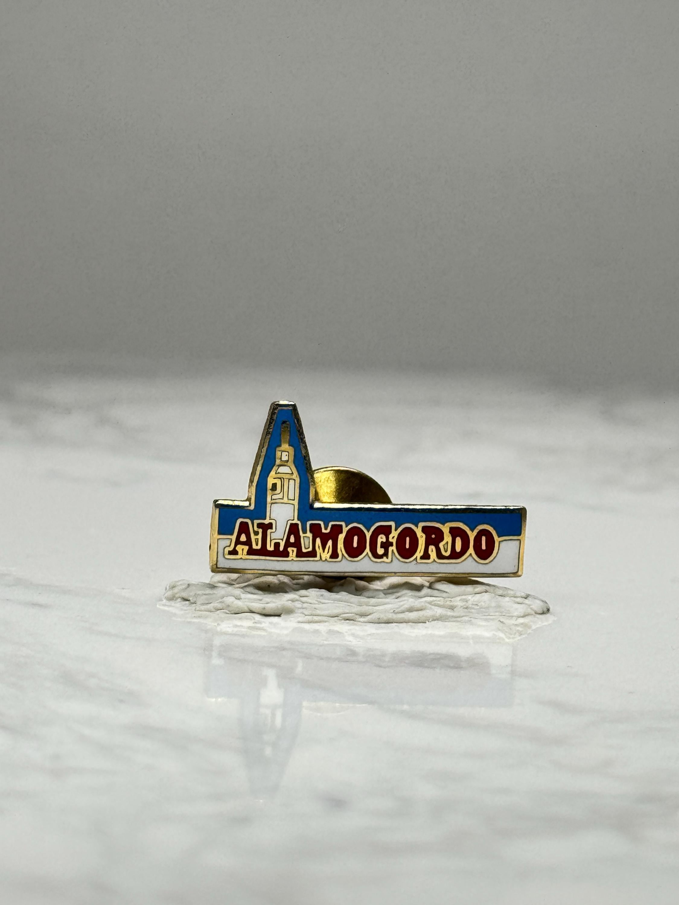 Alamogordo Souvenir Pin: Gold Tone Enamel - New Mexico Travel Accessory