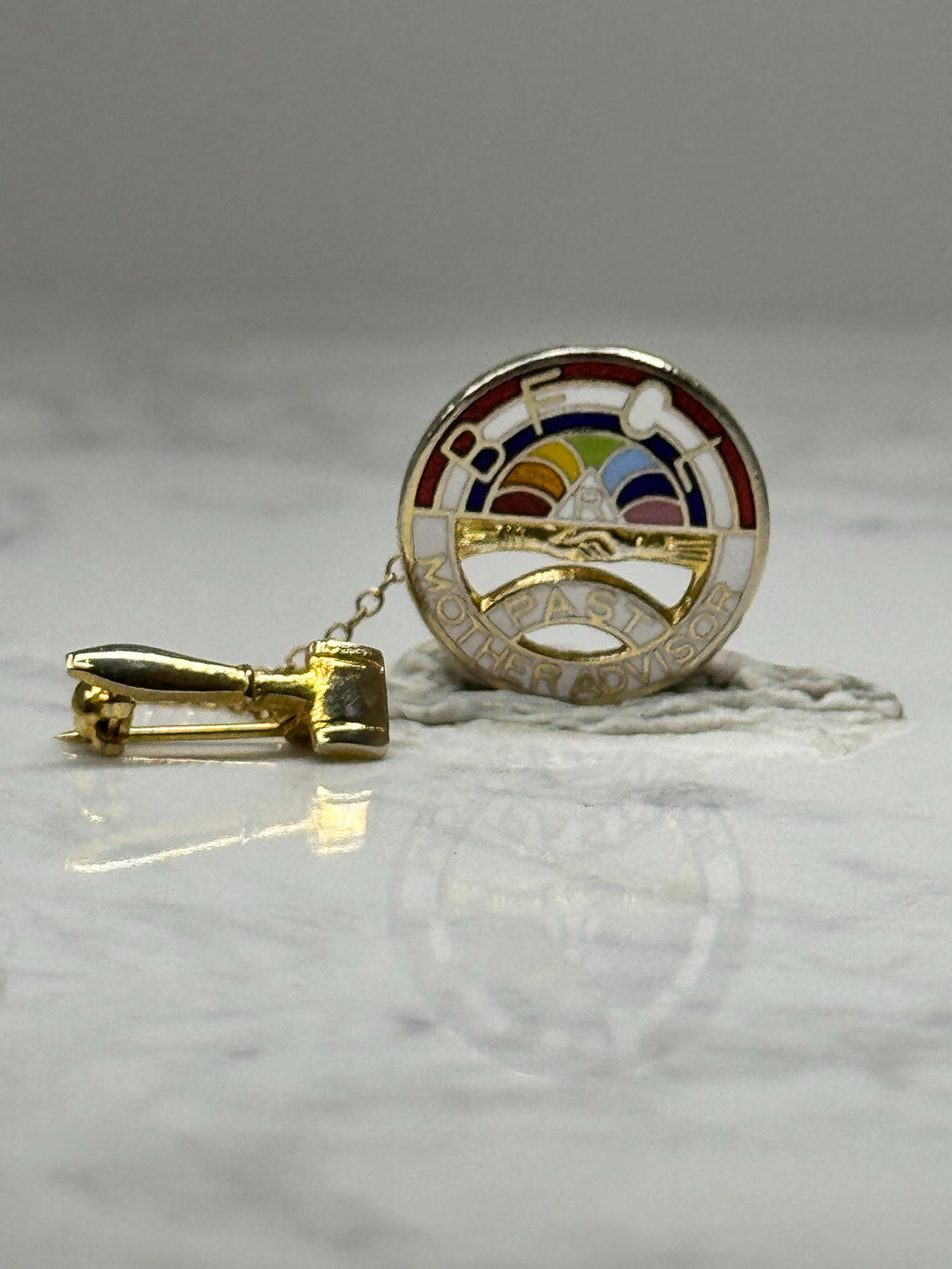Vintage IORG Past Mother Advisor Dangle Pin Rainbow Girls Masonic Enamel Pin
