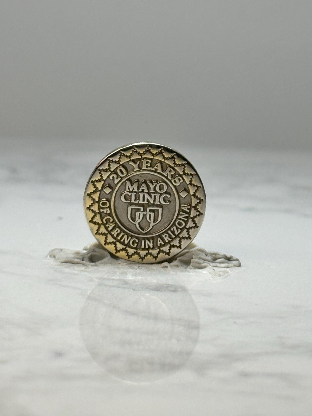 Mayo Clinic 20 Years Pin: Gold Tone Service Award - Medical