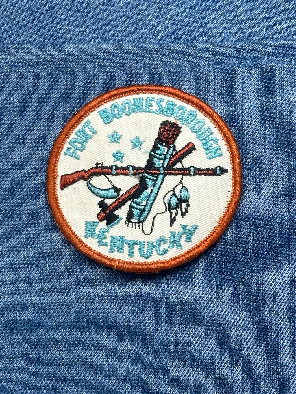 Vintage Fort Boonesborough Kentucky Souvenir Patch Frontier Rifle Embroidered Badge