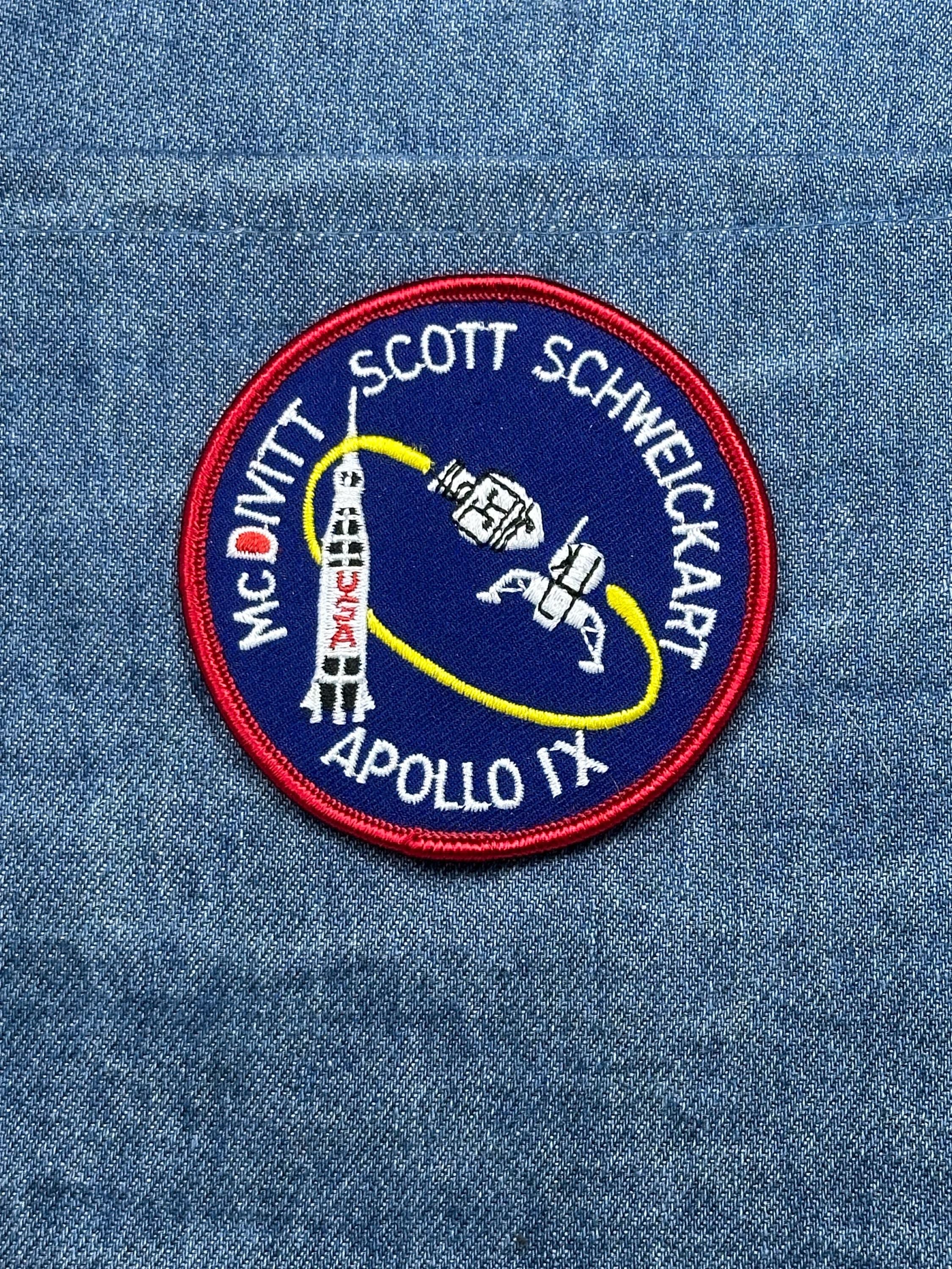 Apollo XI Patch: Red Border Round - NASA Space Accessory