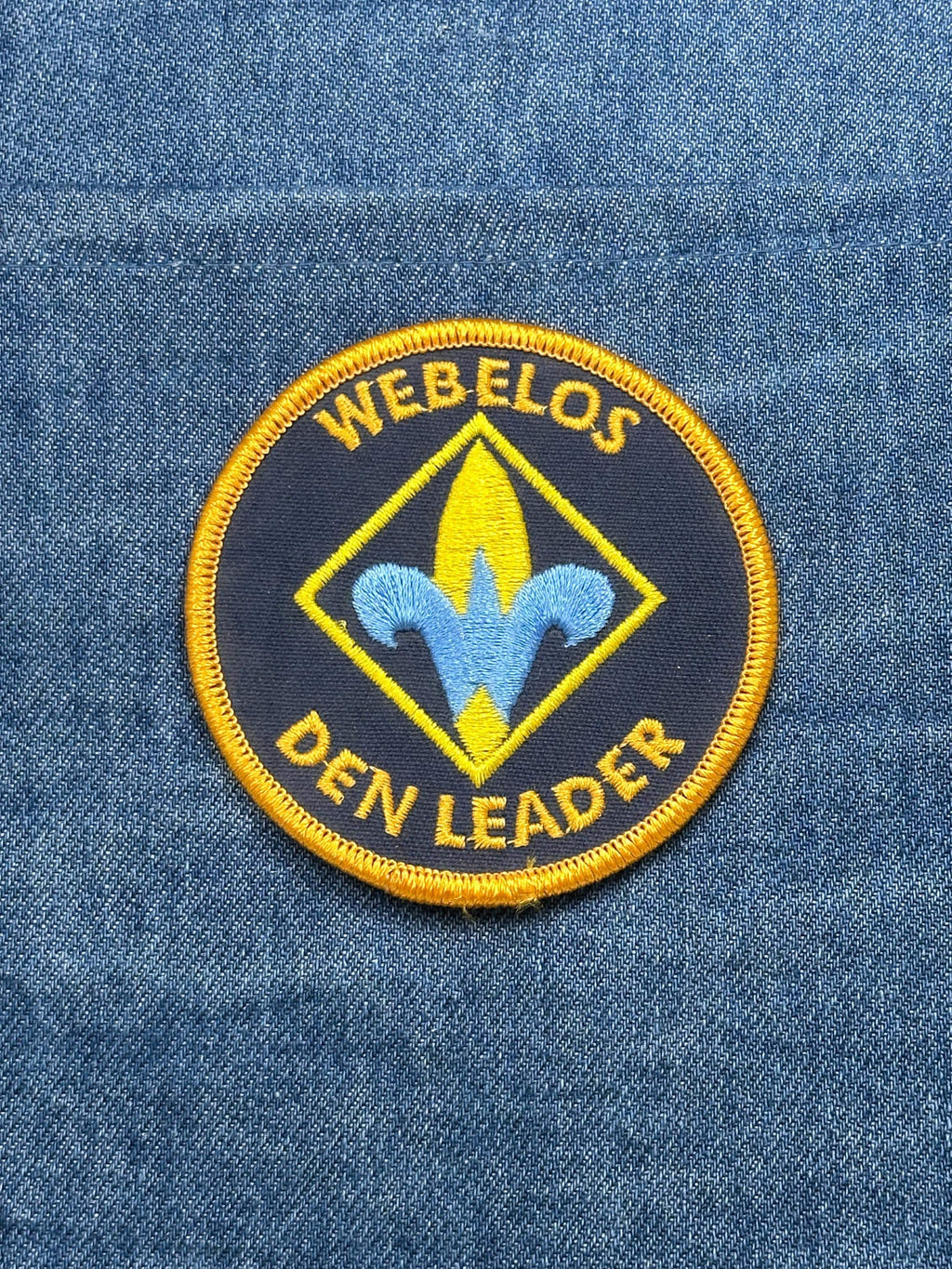 Webelos Den Leader Patch: Gold Border - Scout Uniform Accessory