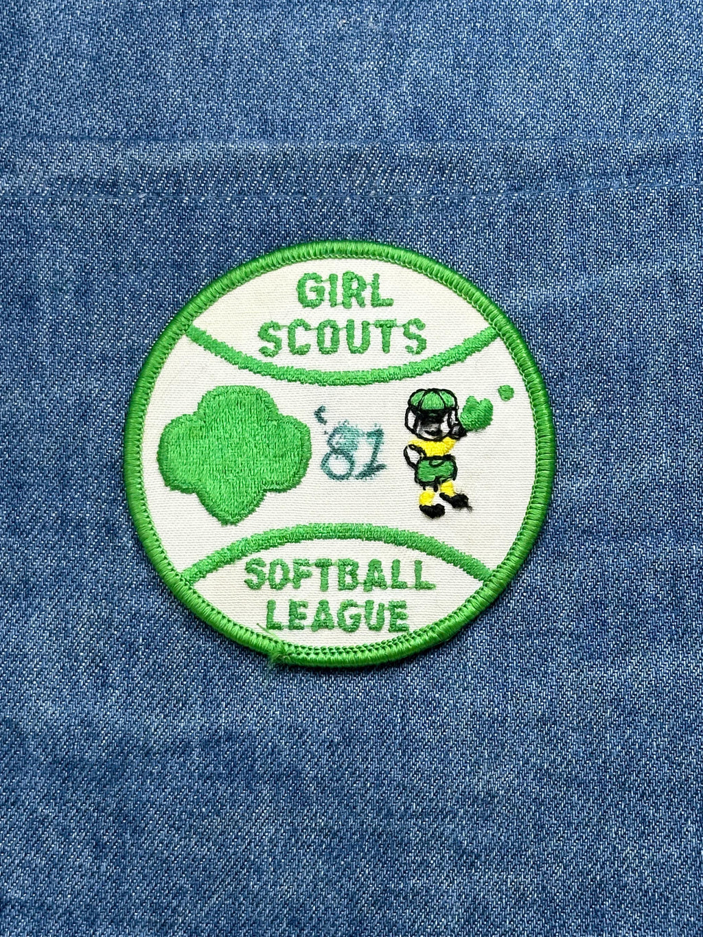 Girl Scouts Oz Softball Patch: Green White - Vintage League Accessory