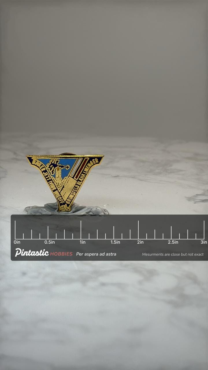 Vintage STS-81 Space Shuttle Atlantis Mission Enamel Lapel Pin NASA with ruler overlay for size reference