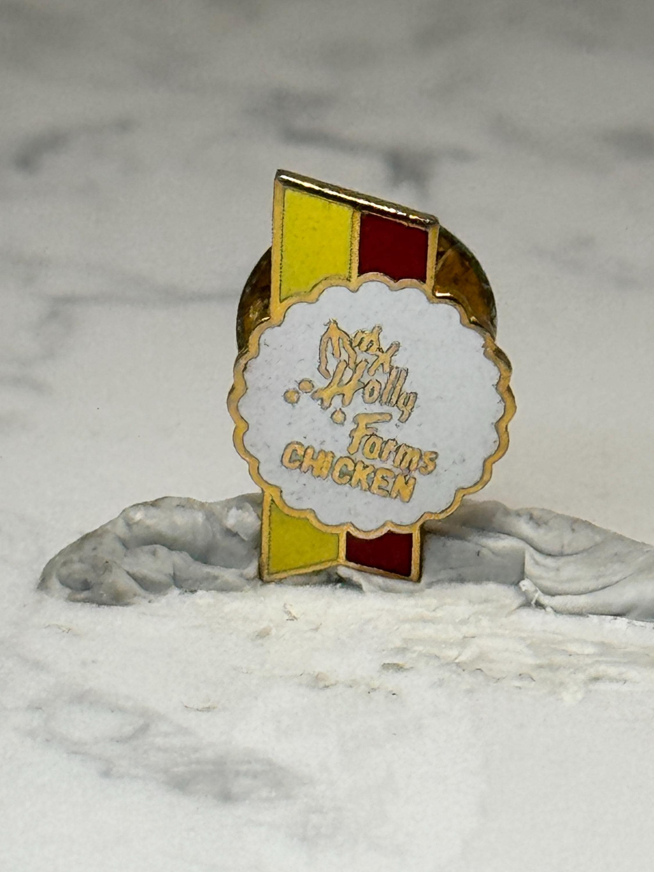 Vintage Holly Farms Chicken Advertising Lapel Pin Gold Tone Food Company Pin