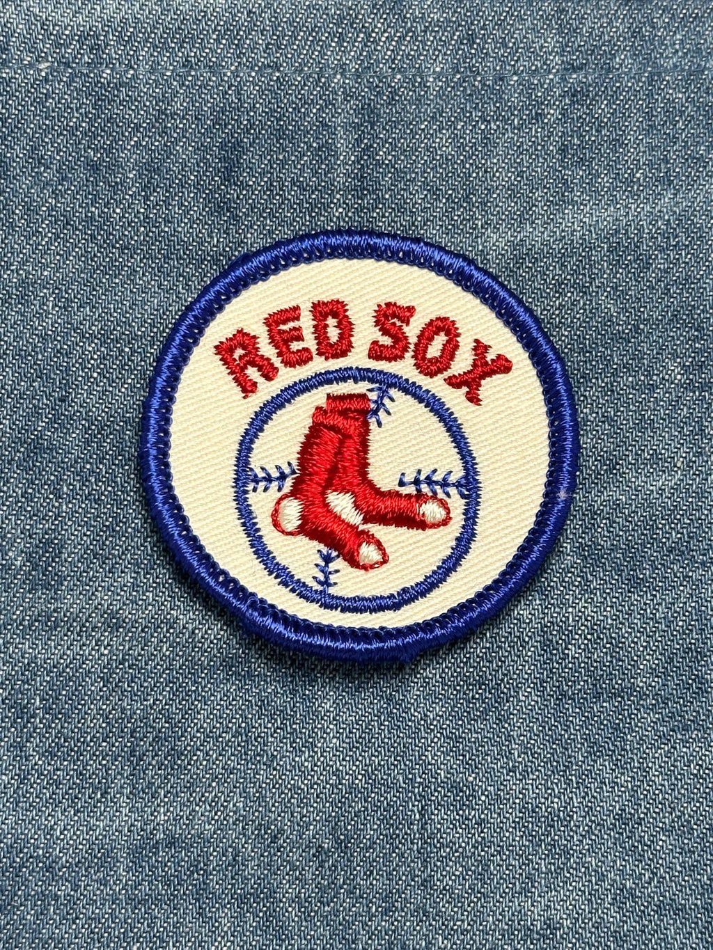 Red sox sew on patch: classic red/blue - vintage mlb accessory