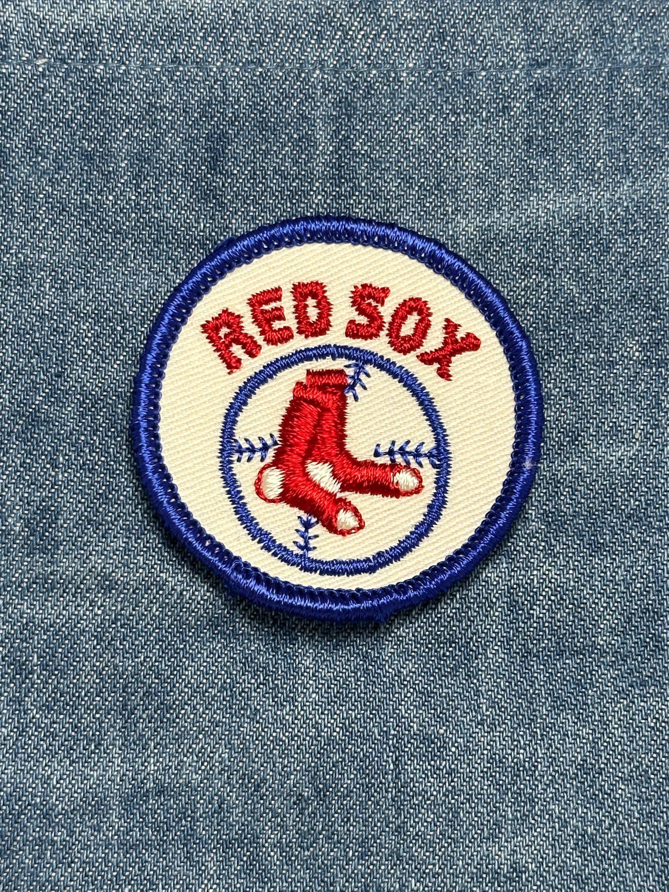 Red sox sew on patch: classic red/blue - vintage mlb accessory