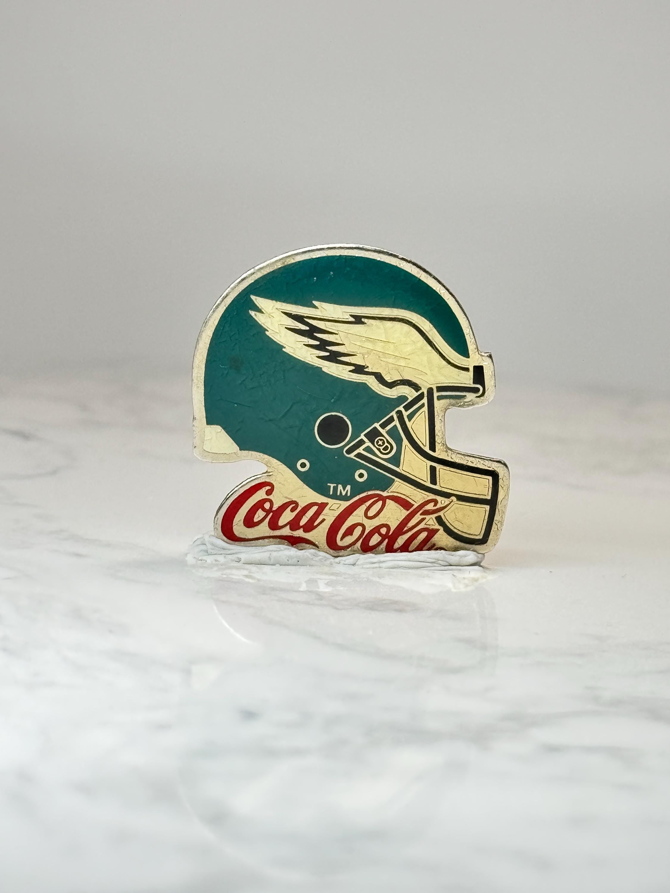Philadelphia Eagles Helmet Pin: Green Enamel - Coca Cola NFL