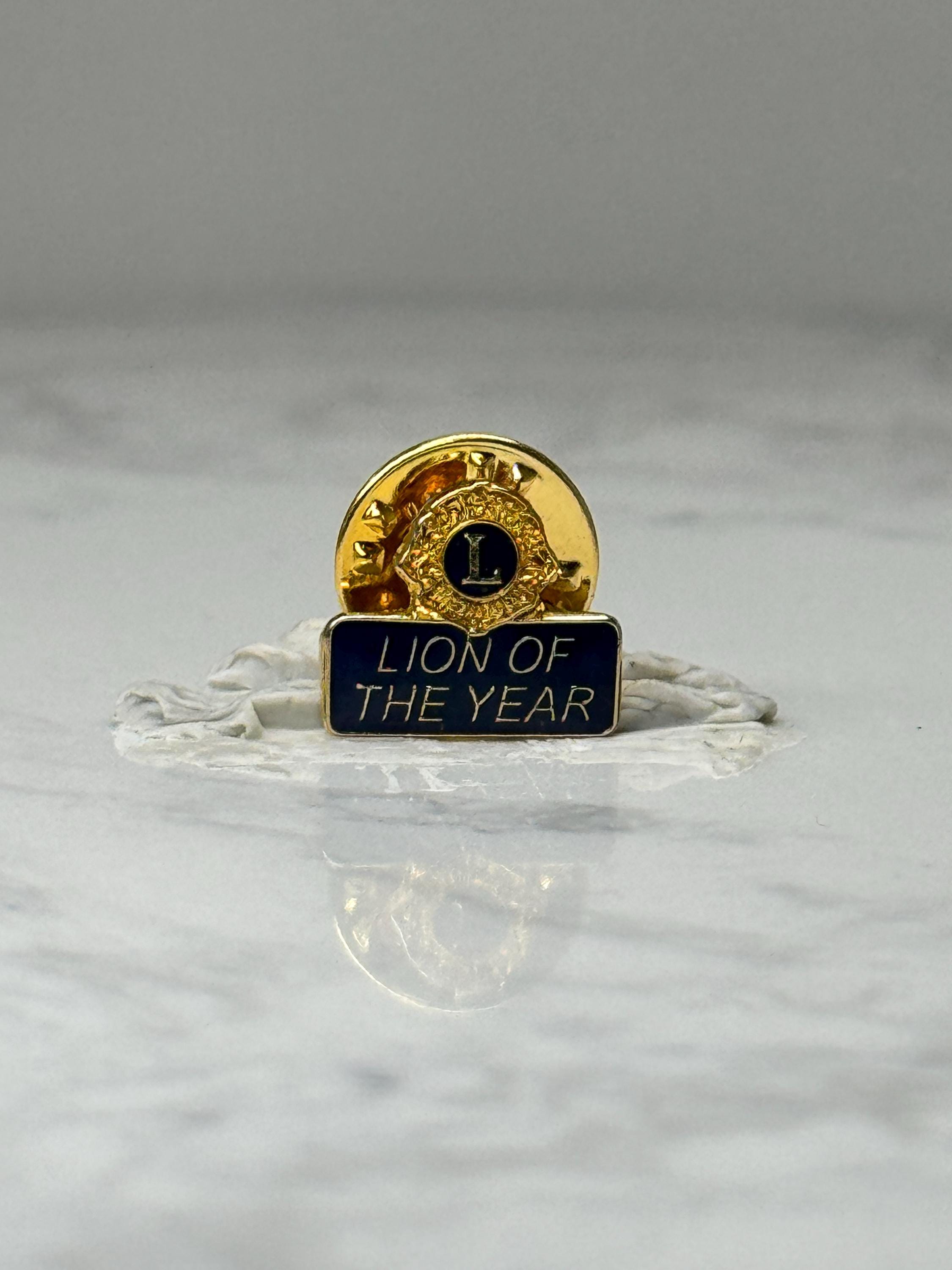 Lions Club Lion of the Year Pin: Gold Tone Enamel - Service Award