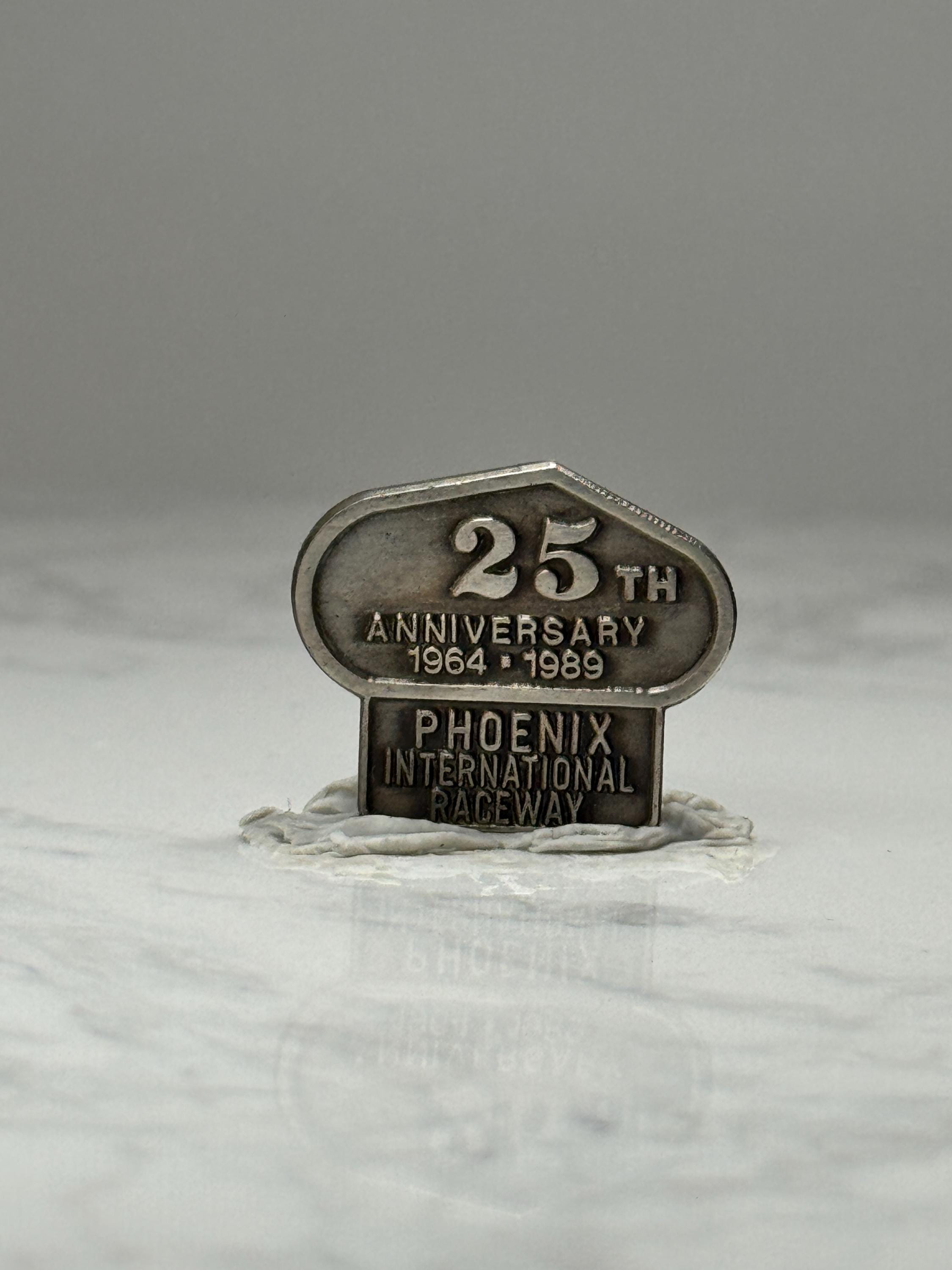 Phoenix International Raceway Pin: Silver Tone - 25th Anniversary