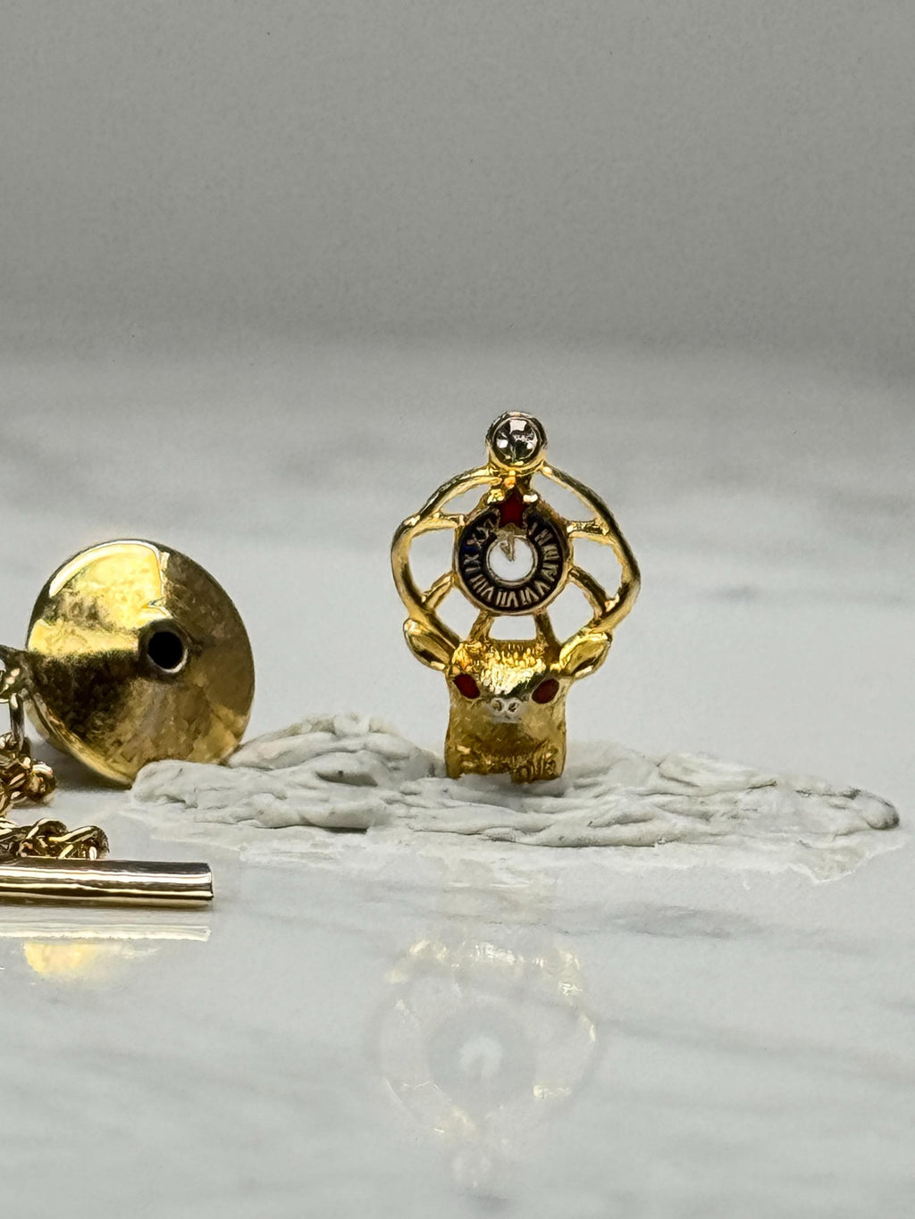 Elk Lodge Fraternal Lapel Pin: Gold Tone Enamel - Vintage Accessory