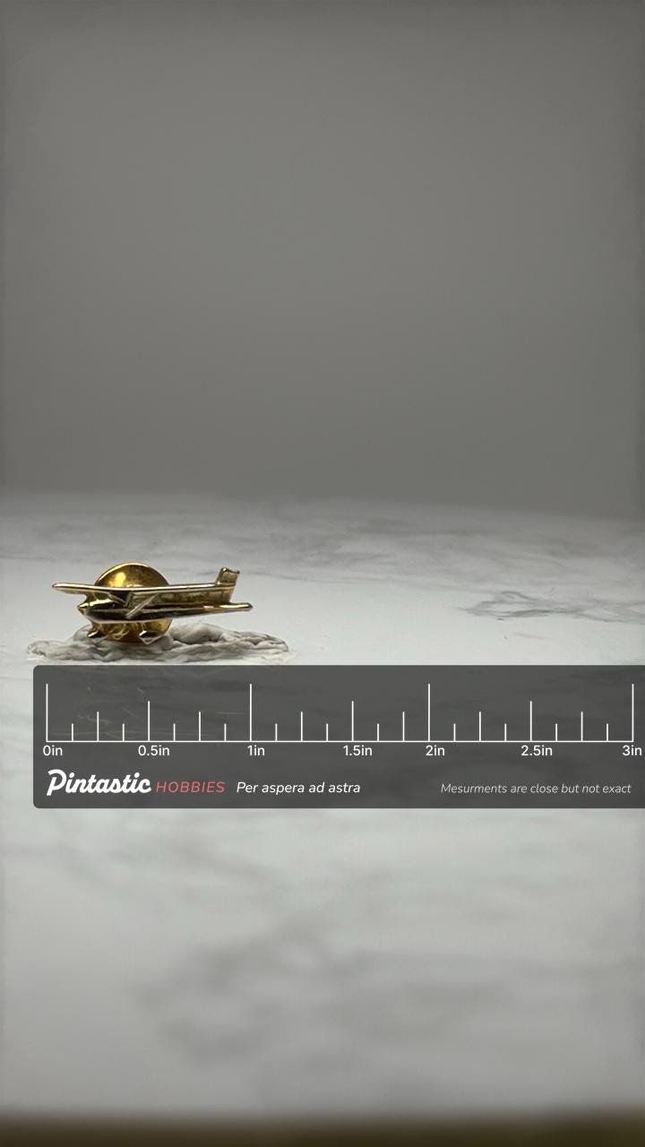Vintage Single Engine Airplane Pin: Gold Tone - Aviation Accessory with ruler overlay for size reference