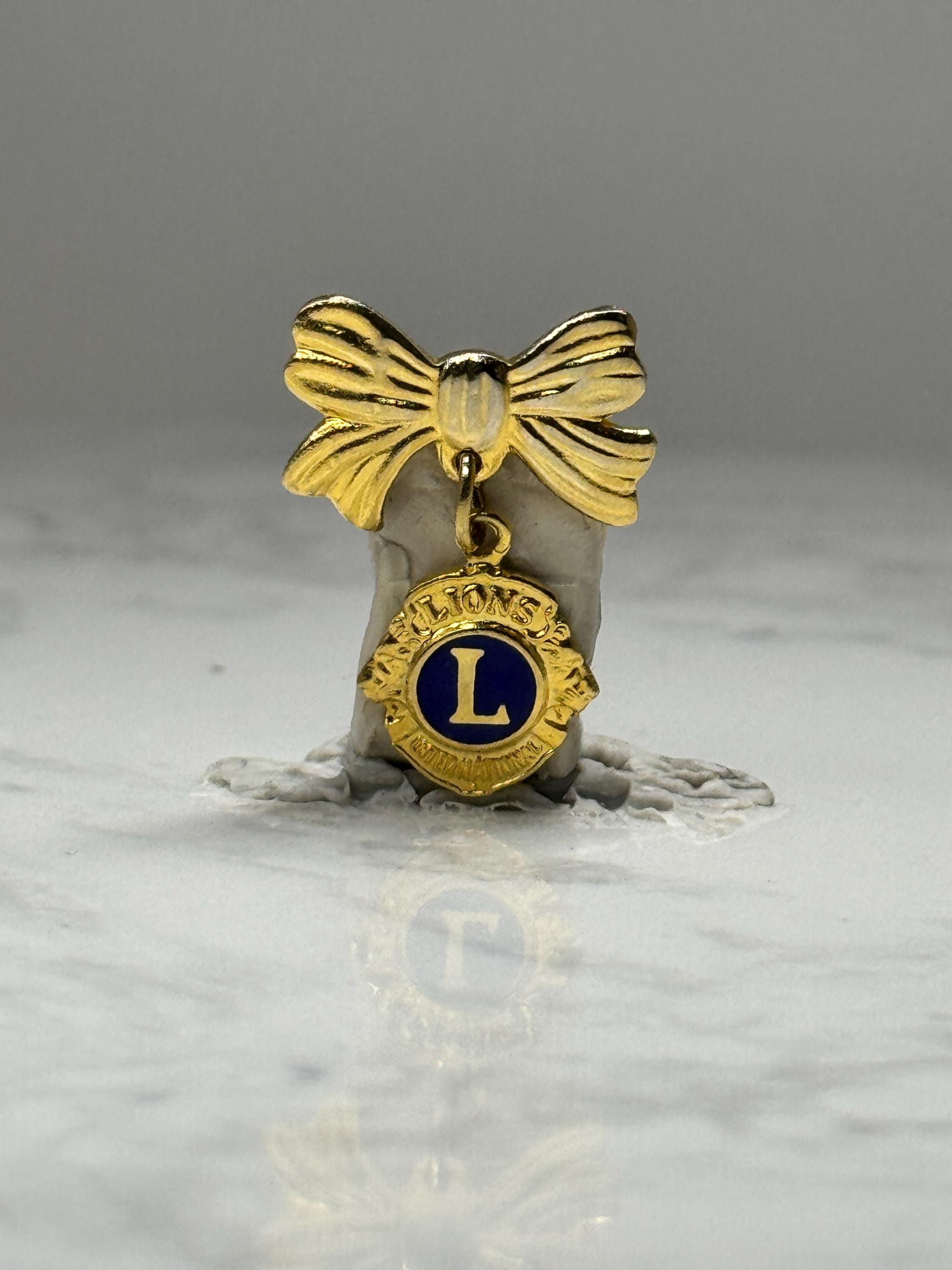 Lions Club Dangle Pin: Gold Tone Bow - Fraternal Accessory