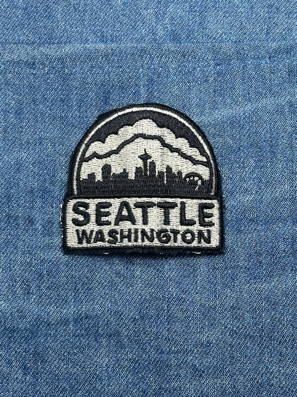 Seattle Washington Patch: Black & White Skyline - City Accessory