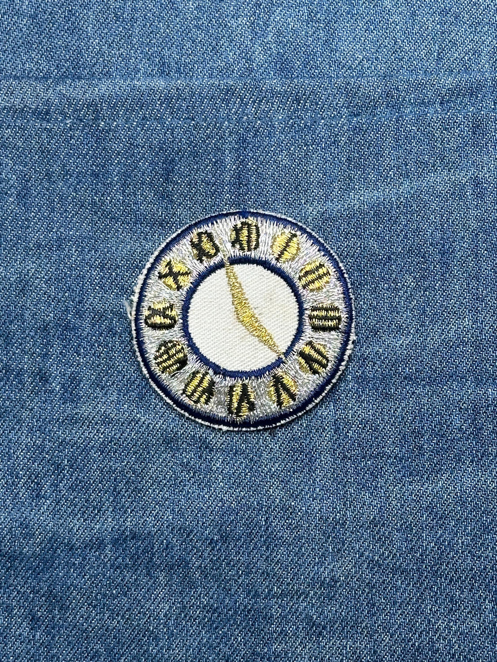 Vintage Clock Face Embroidered Patch Blue White Gold Timepiece Patch