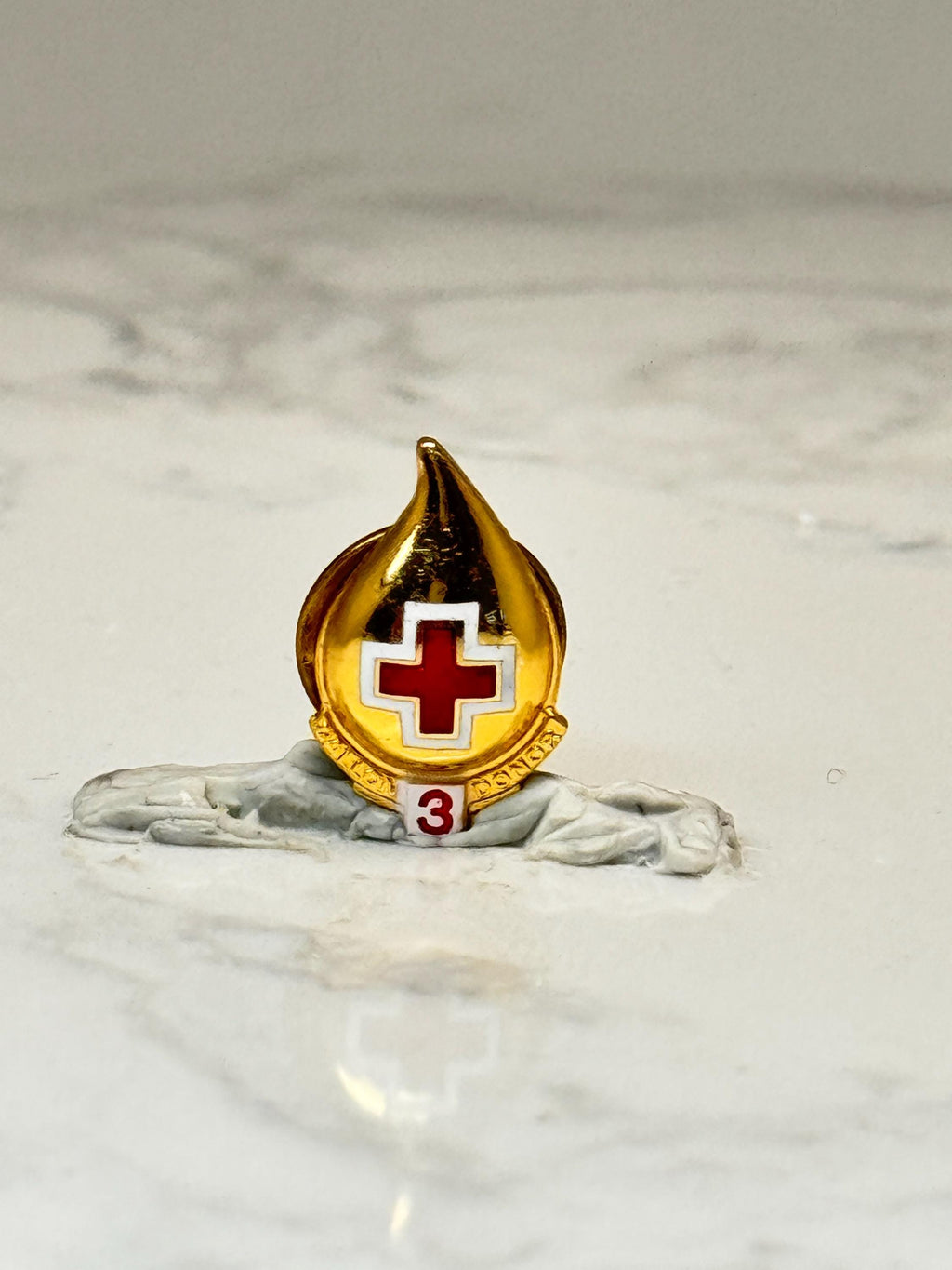 Red Cross Blood 3 Gallon Drop Pin: Gold Tone Enamel - Medical Service Award