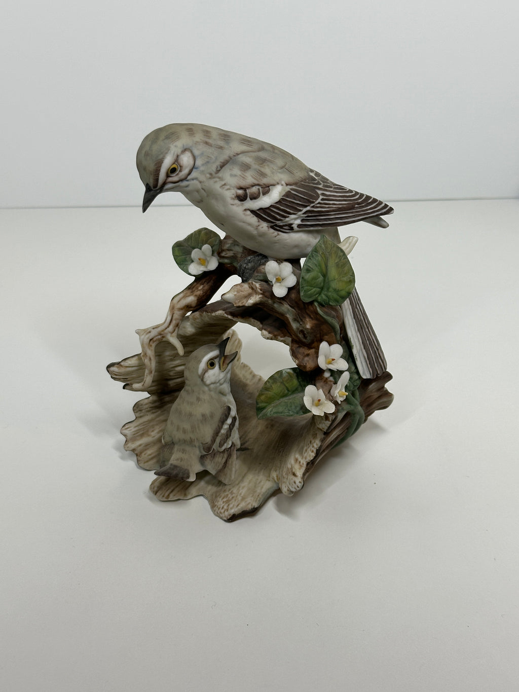 Homco Masterpiece hand painted porcelain bird figurine with flowers